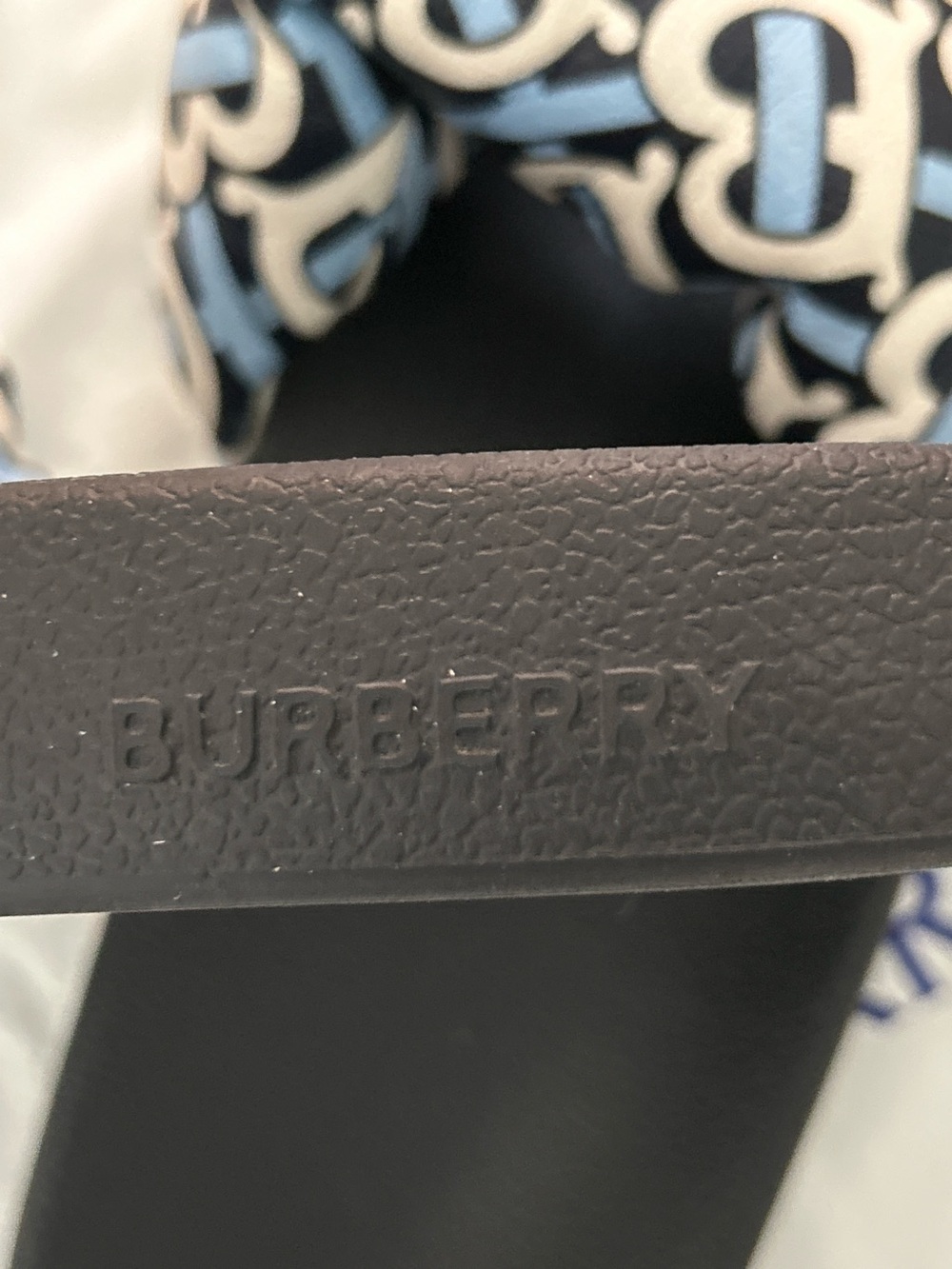 Burberry Monogram Puffer Slides – Size EU 37 – Like New - Picture 5 of 6